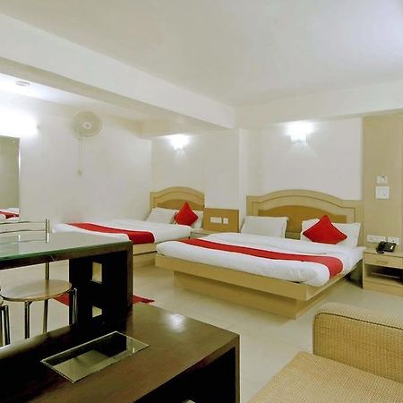 Hotel Durga International Νέο Δελχί Εξωτερικό φωτογραφία