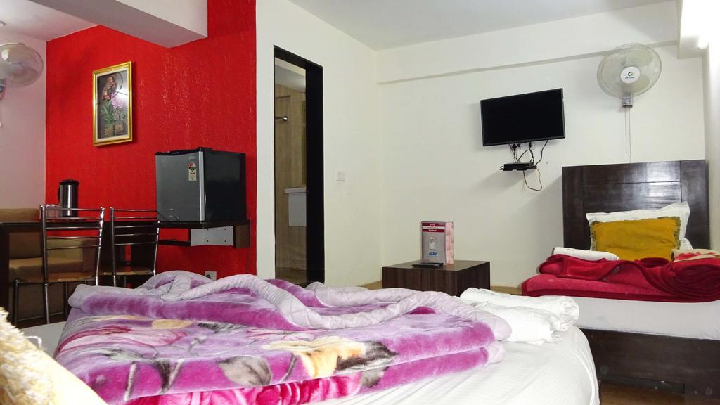 Hotel Durga International Νέο Δελχί Εξωτερικό φωτογραφία