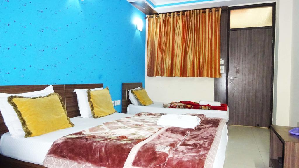 Hotel Durga International Νέο Δελχί Εξωτερικό φωτογραφία