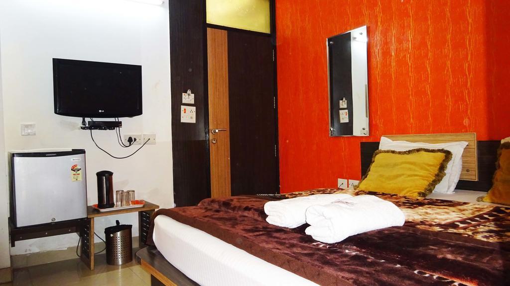 Hotel Durga International Νέο Δελχί Εξωτερικό φωτογραφία