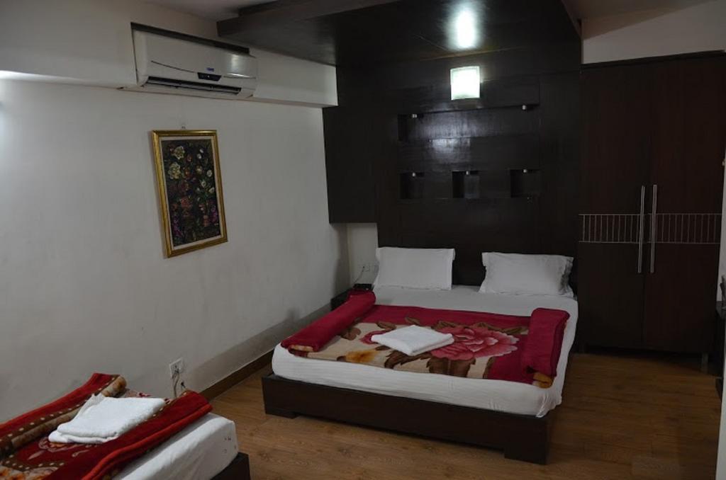 Hotel Durga International Νέο Δελχί Εξωτερικό φωτογραφία