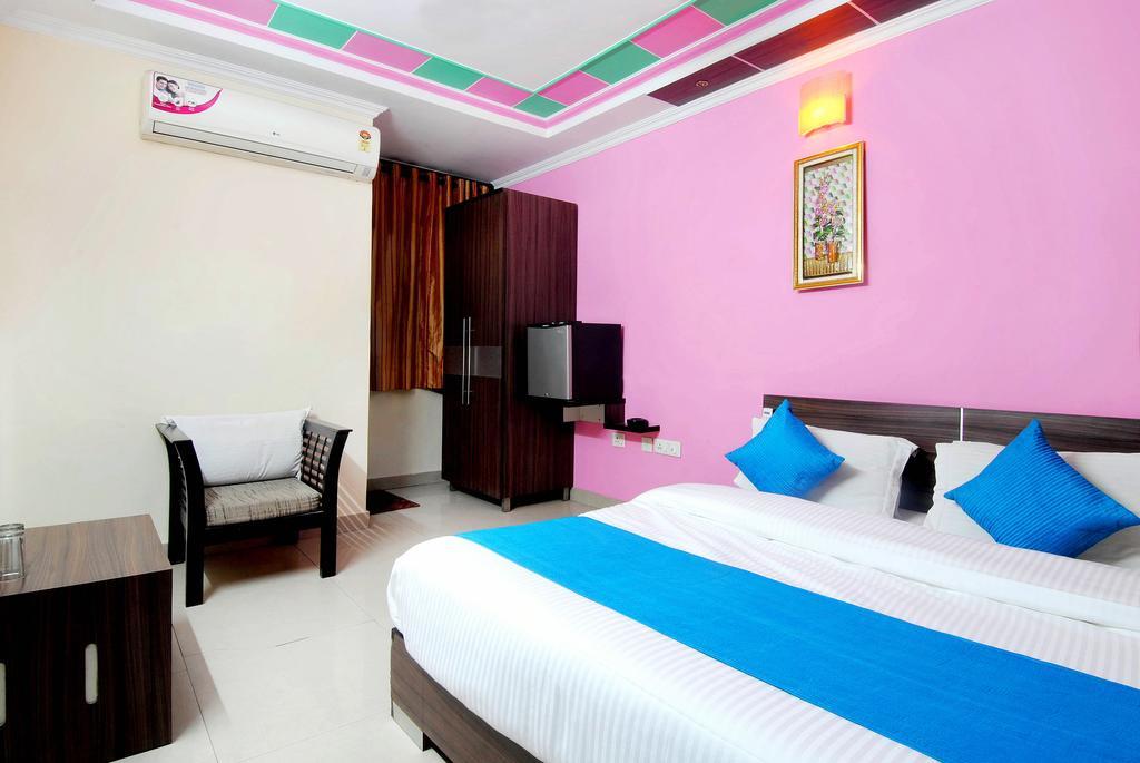Hotel Durga International Νέο Δελχί Δωμάτιο φωτογραφία