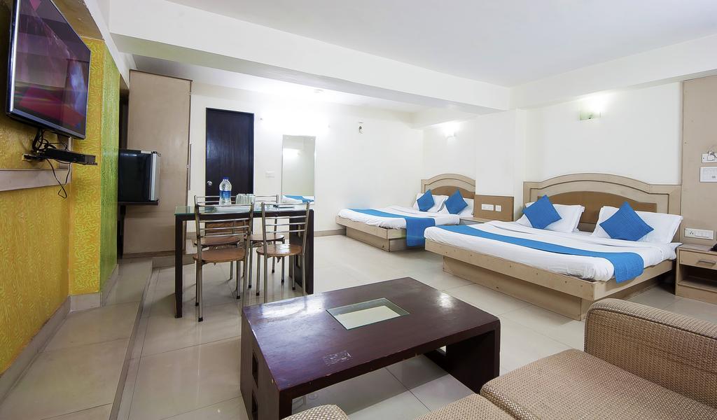 Hotel Durga International Νέο Δελχί Εξωτερικό φωτογραφία